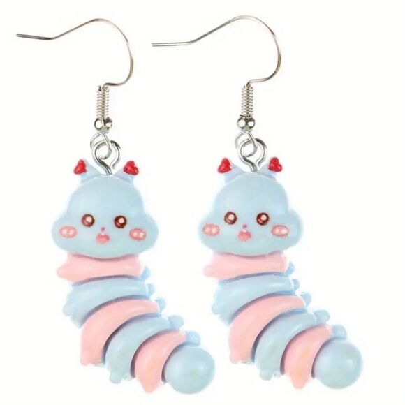 Hand crafted dangle earrings - Picture 2 of 2